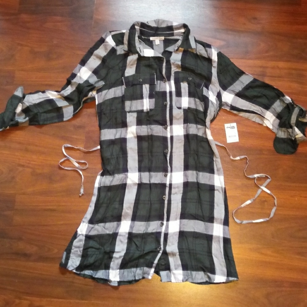 CHARLOTTE RUSSE plaid shirt style button up dress